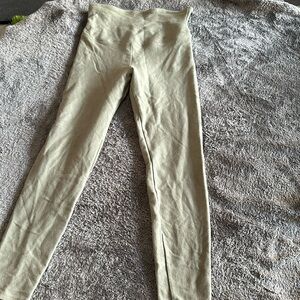 Yummie XL jeggings in a beautiful olive green